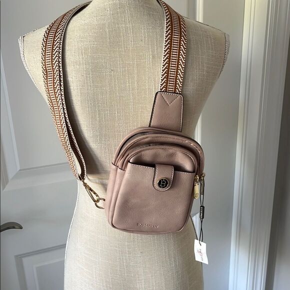 Bostanten Sm Sling Crossbody Blush Pink with adjustable Strap NWT - Picture 3 of 9